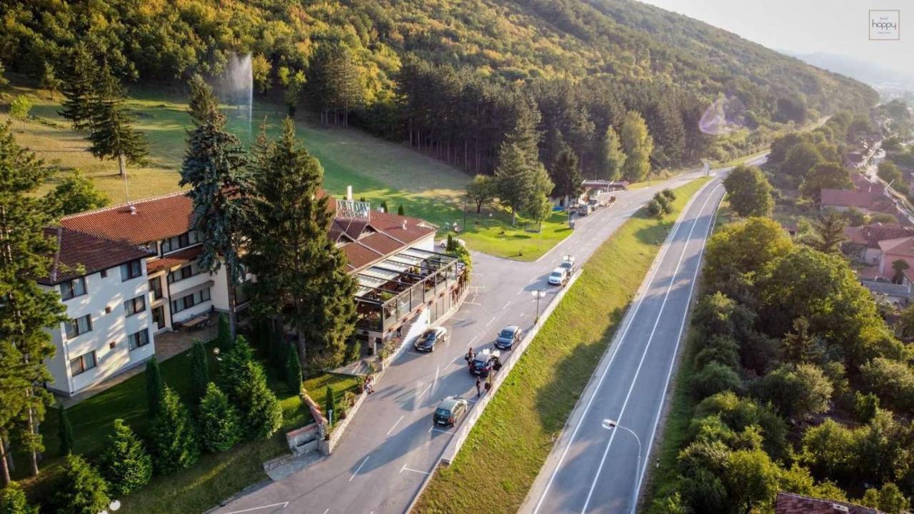 Hotel Happy Dimitrovgrad Exterior foto